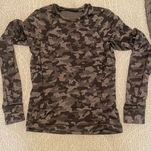 Lululemon camo long sleeve, rulu fabric, size 8